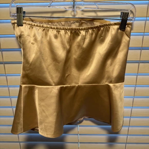 Pearl Satin Peplum Corset - Picture 2 of 3